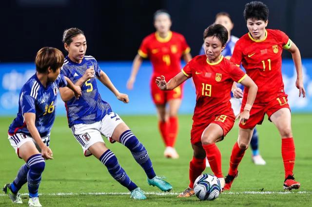 英雄联盟S赛2025-【亚运】张琳艳杨莉娜破门 女足3比4日本无缘决赛