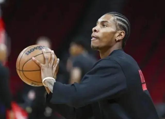 直播观看-女方满身是血+颈椎骨折 小波特拒不认罪交钱保释