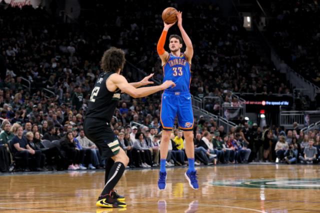 注册入口-【交易截止日汇总】拖布贝弗利离队 勇士迎回小佩顿