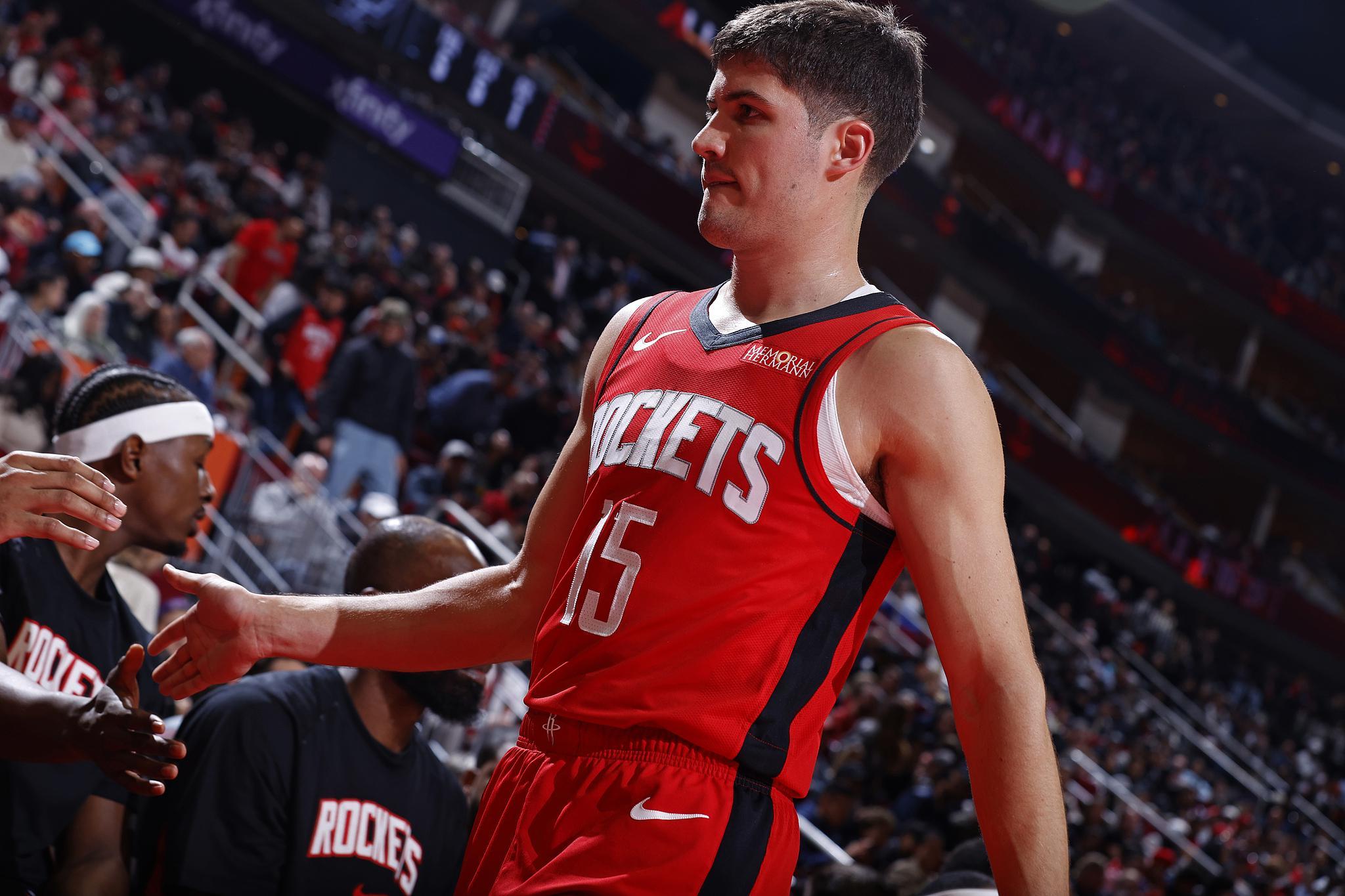 英雄联盟S赛2025-破光头文班金身，火箭16分大逆转！3大新星为乌度卡送上破局答案