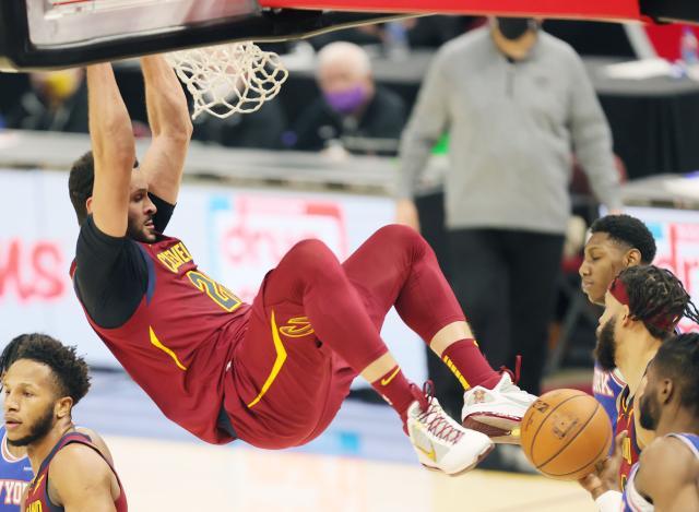 1630328713177083084.jpg 英雄联盟S赛2025-开拓者三方交易得到小南斯,能借此安抚利拉德吗?